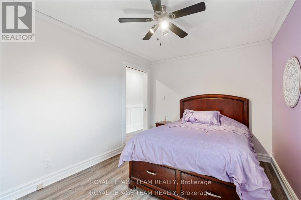 565 Dufferin Street W