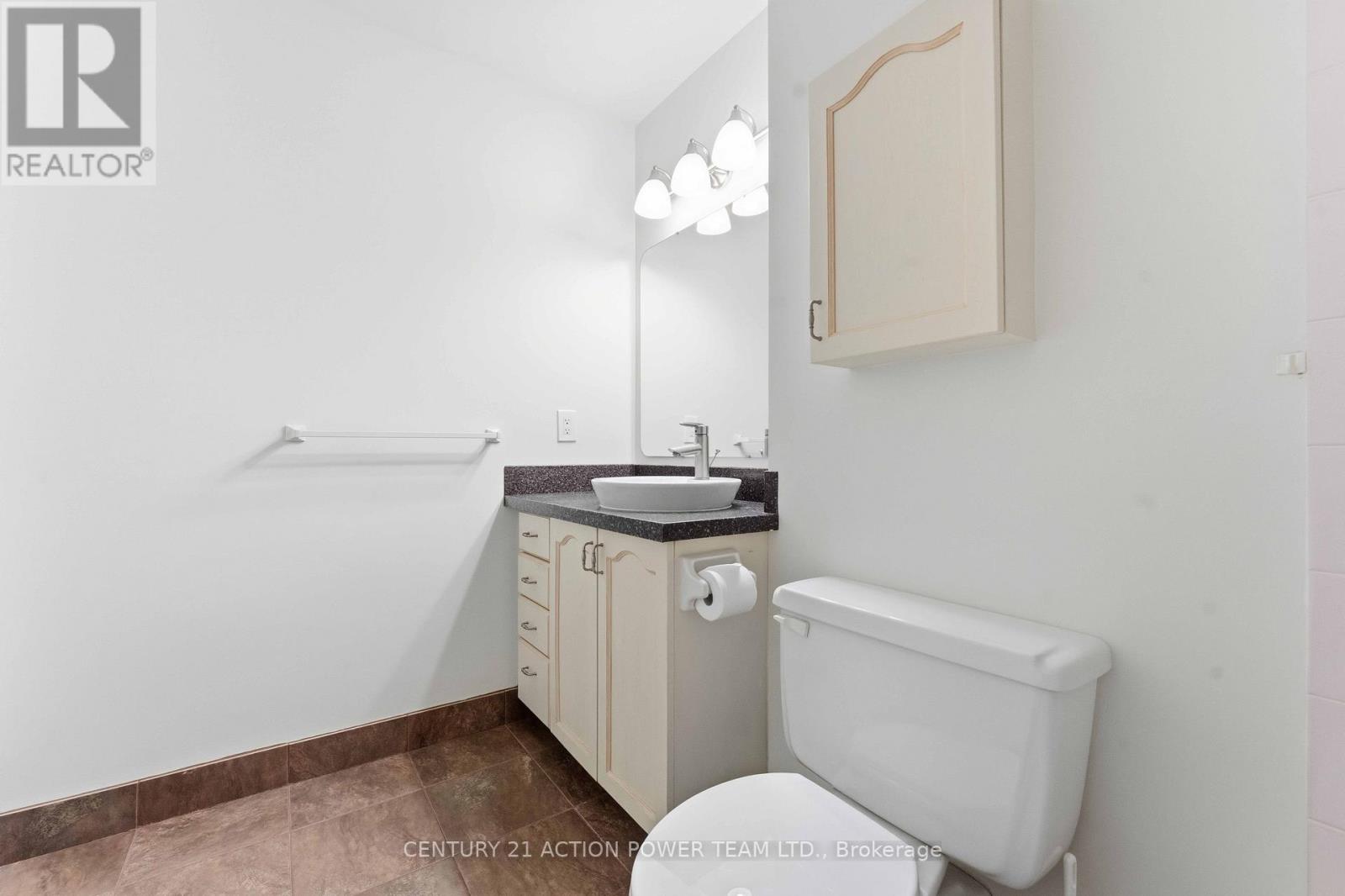 1216 - 100 Grant Carmen Drive