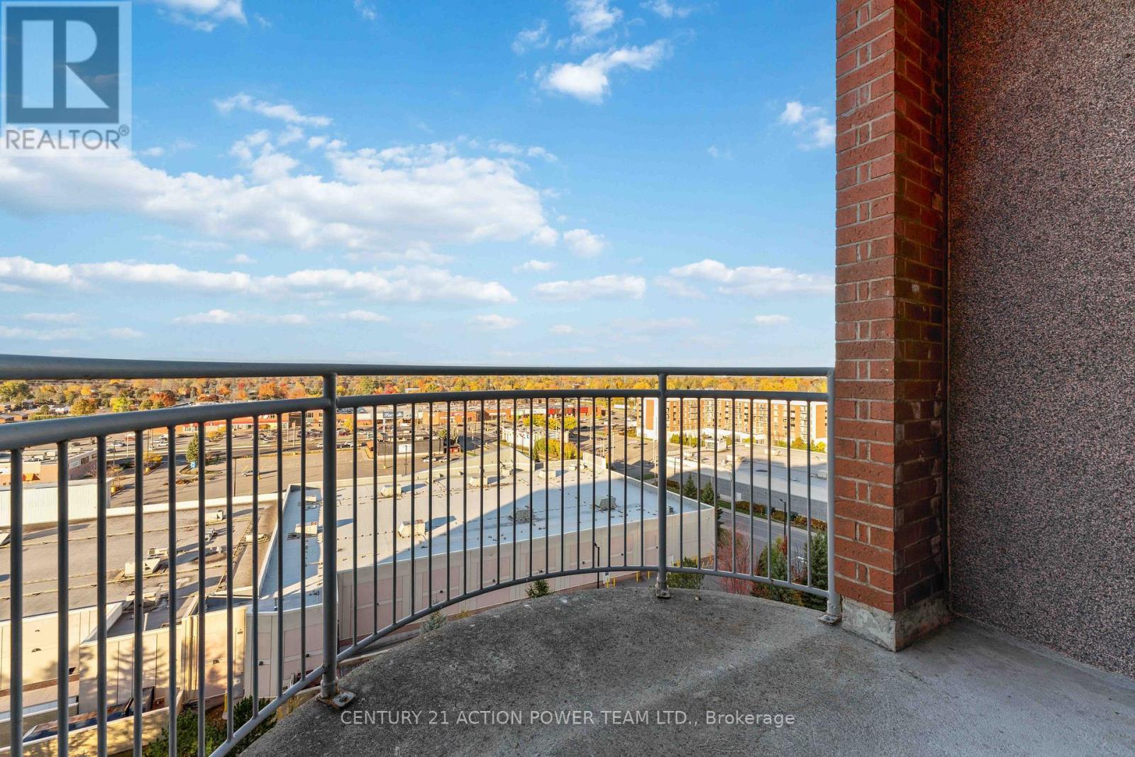 1216 - 100 Grant Carmen Drive