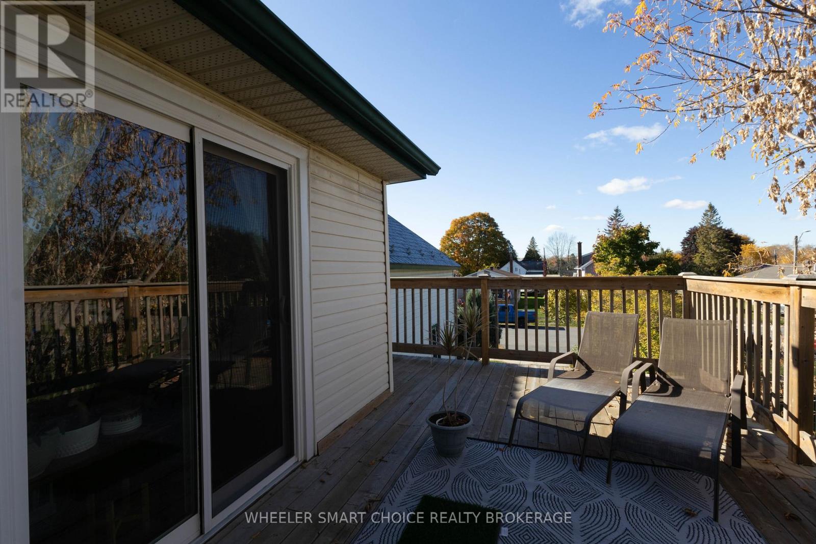 40 St Laurent Avenue