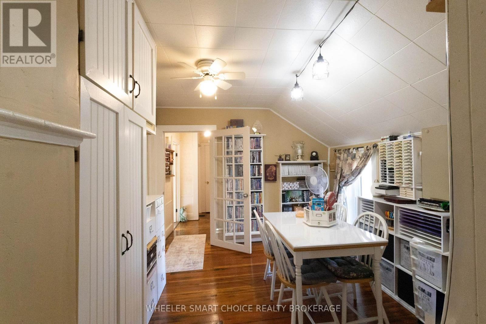 40 St Laurent Avenue