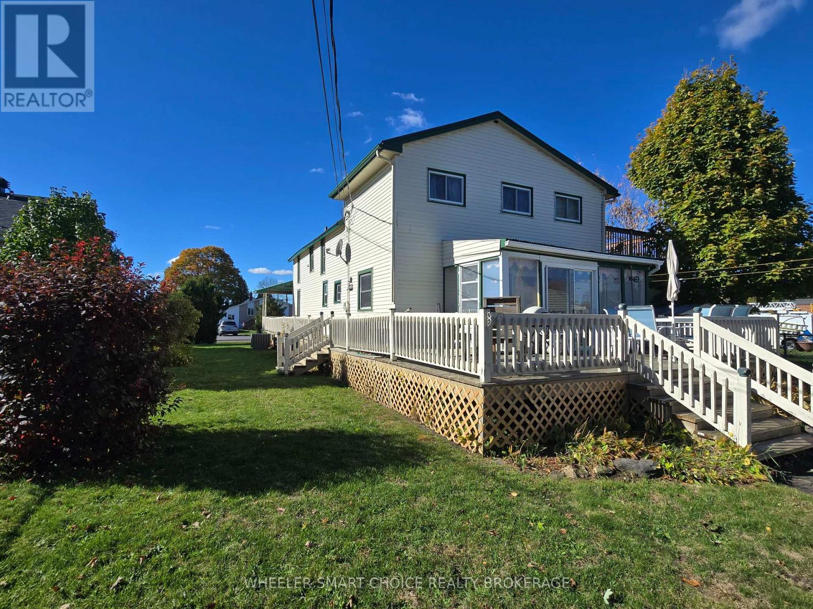 40 St Laurent Avenue