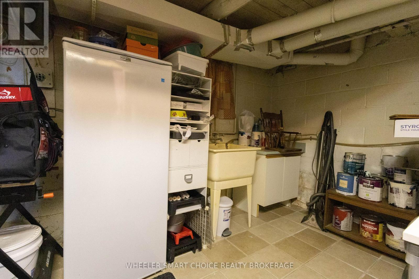 40 St Laurent Avenue