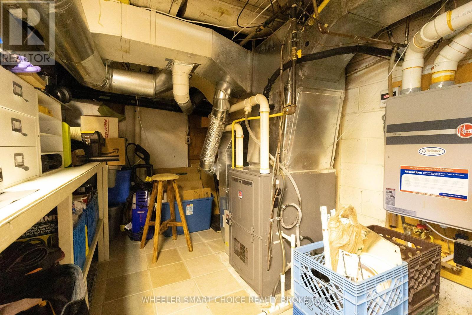 40 St Laurent Avenue