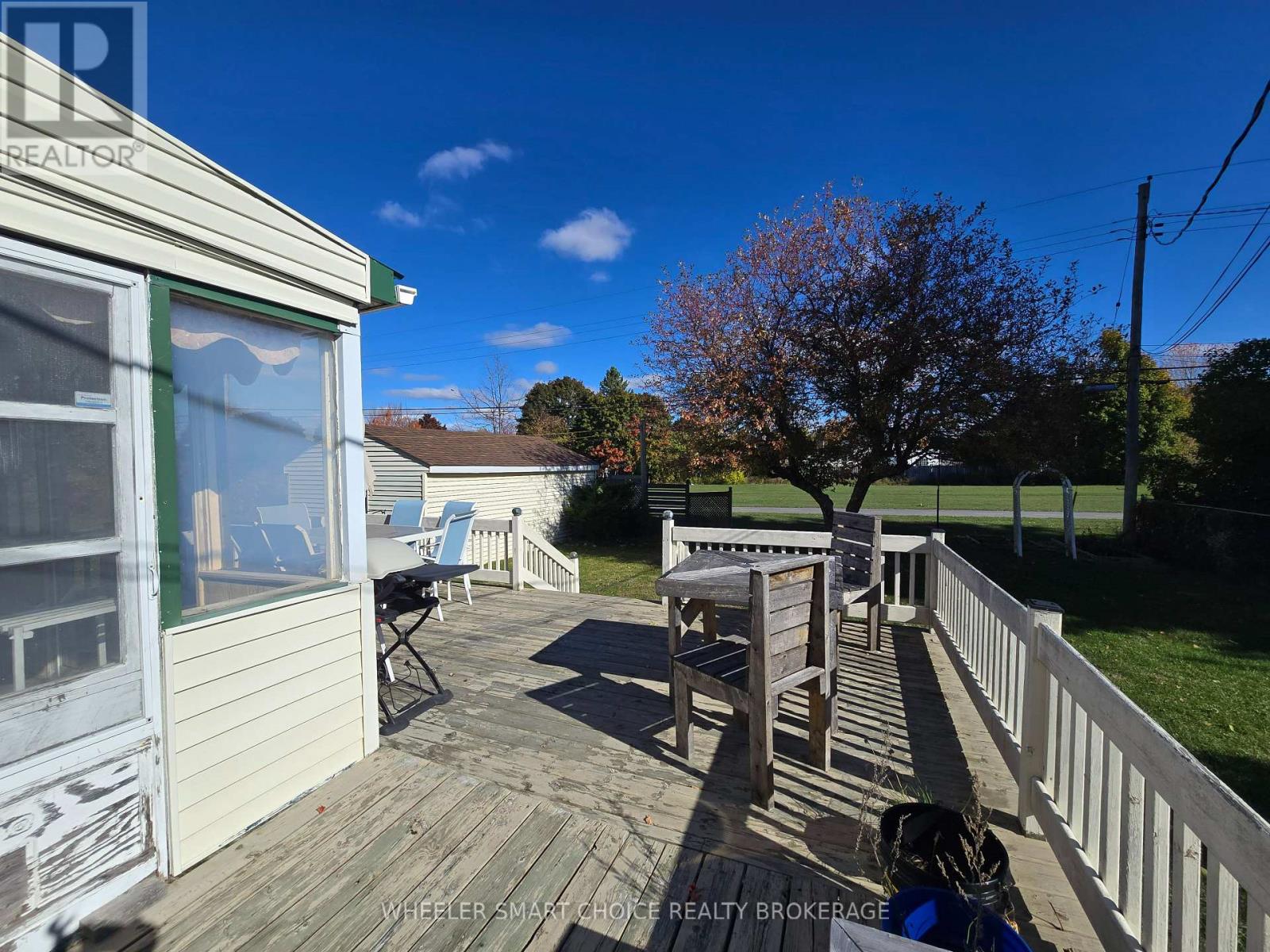 40 St Laurent Avenue