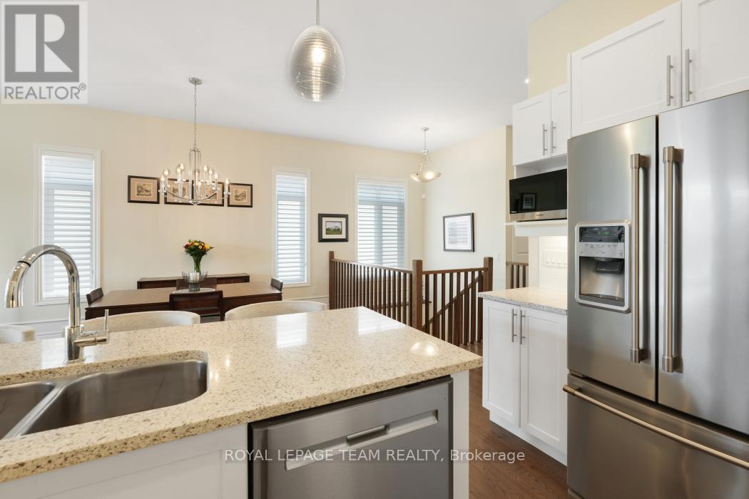 316 Serenade Crescent W