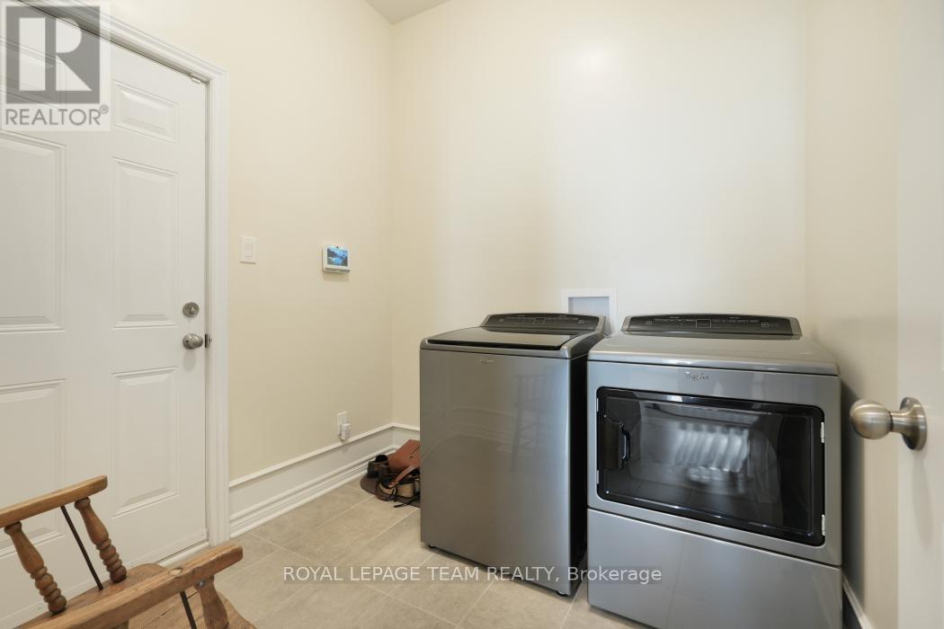 316 Serenade Crescent W