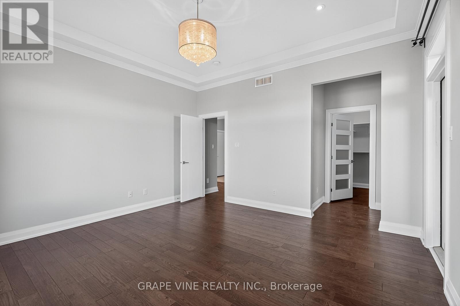 6835 Springrun Place