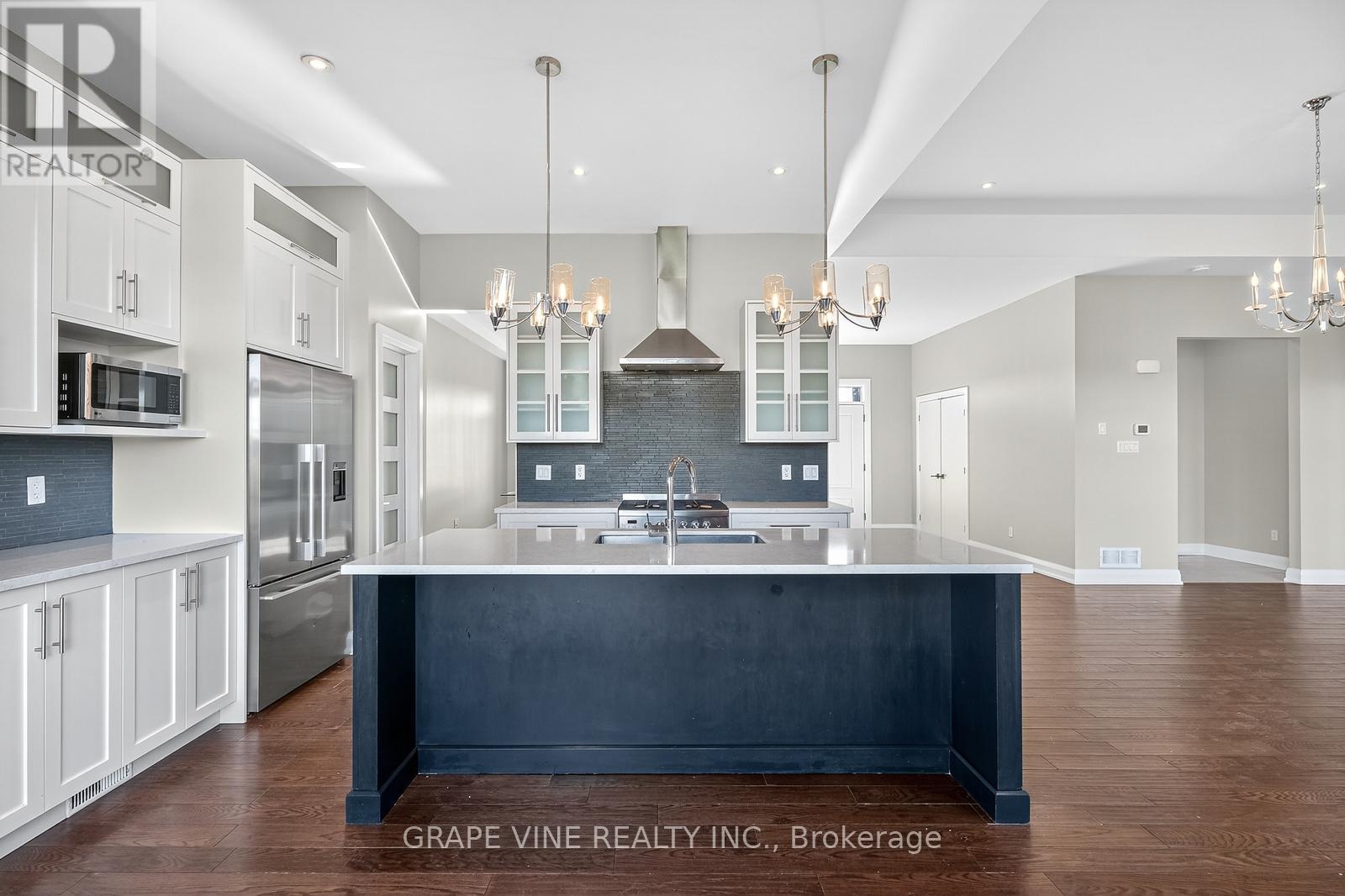 6835 Springrun Place