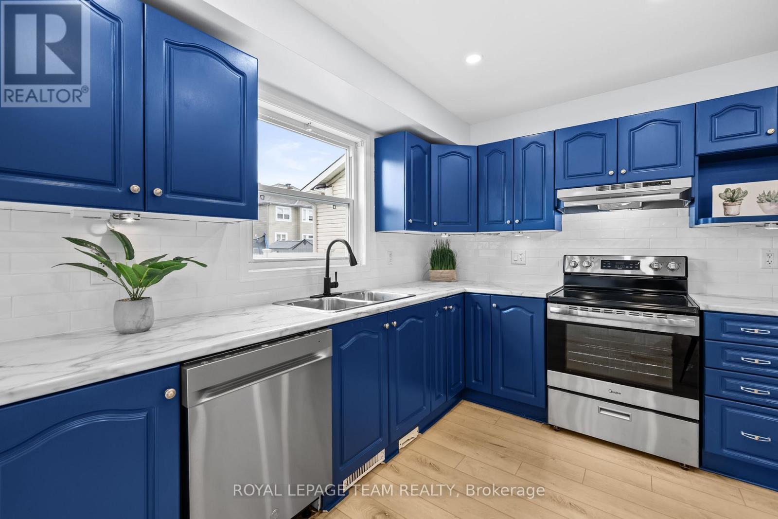 381 Moffatt Pond Court