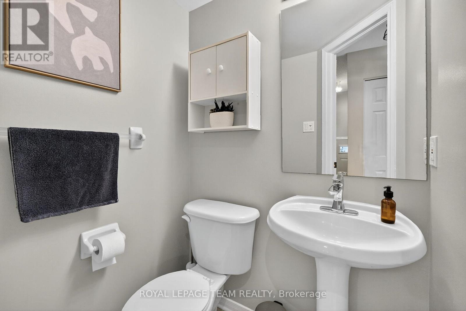 #26 - 25 Bayswater Avenue