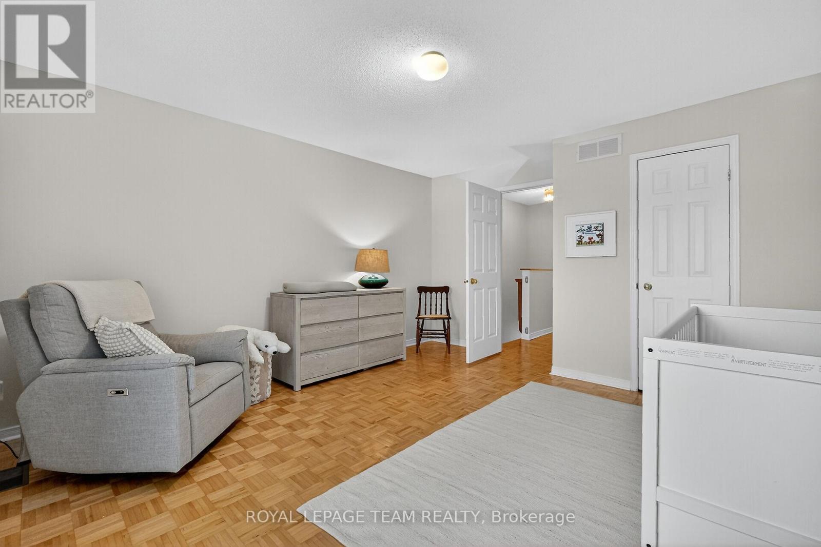 #26 - 25 Bayswater Avenue