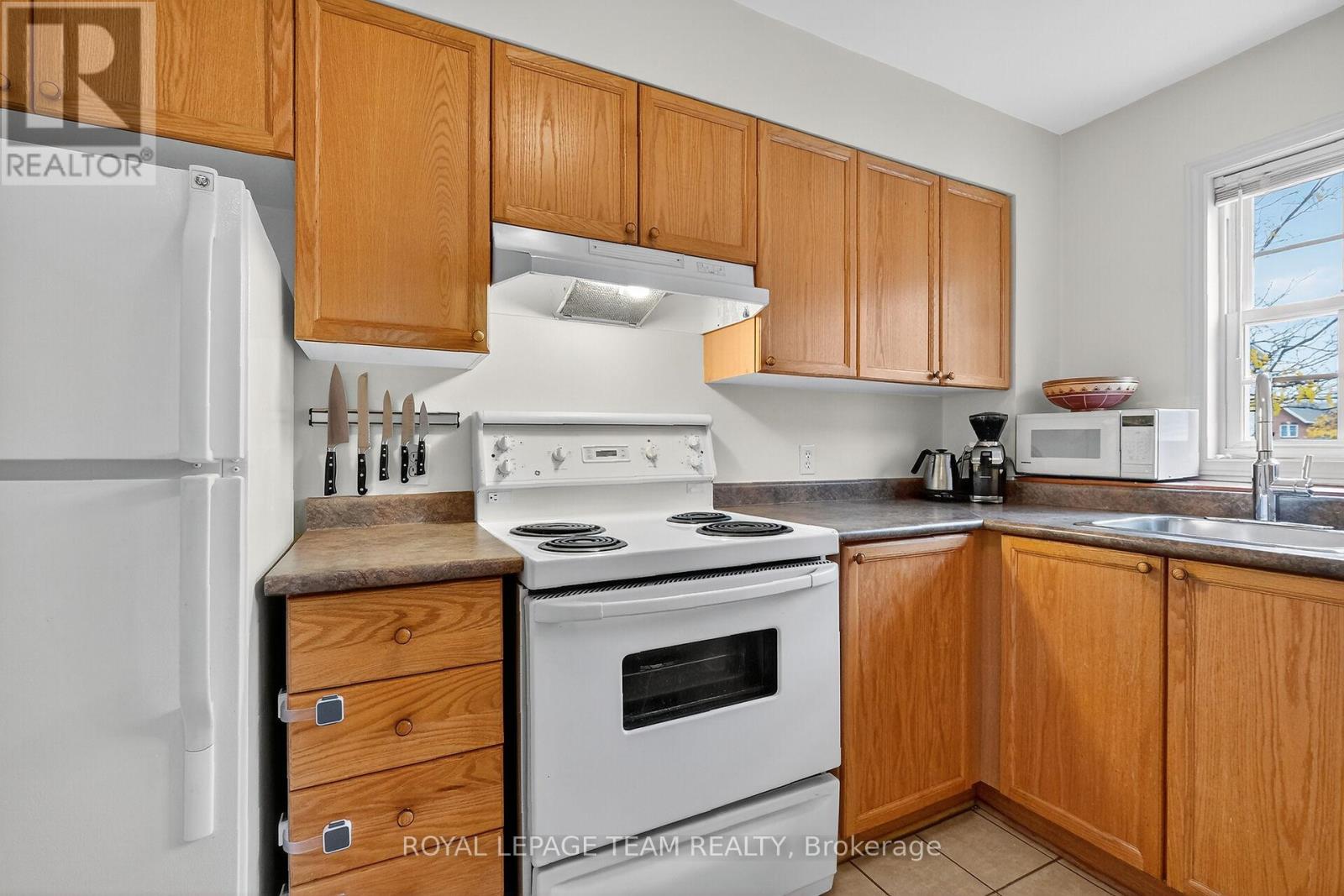 #26 - 25 Bayswater Avenue