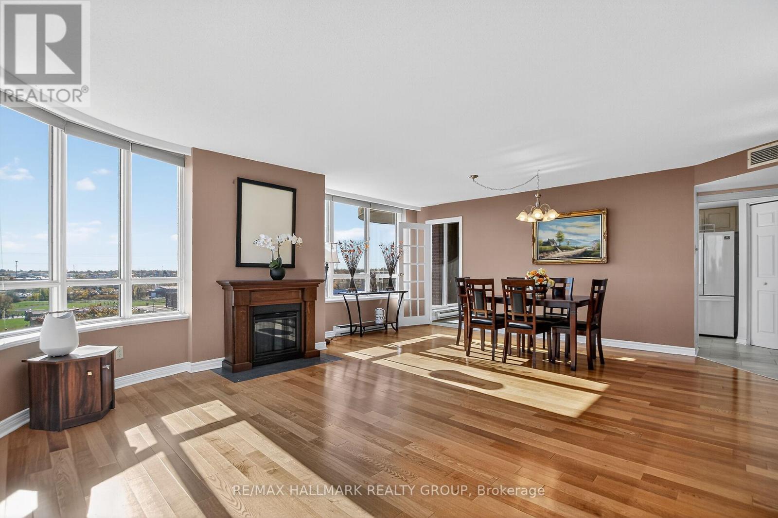 606 - 100 Grant Carman Drive