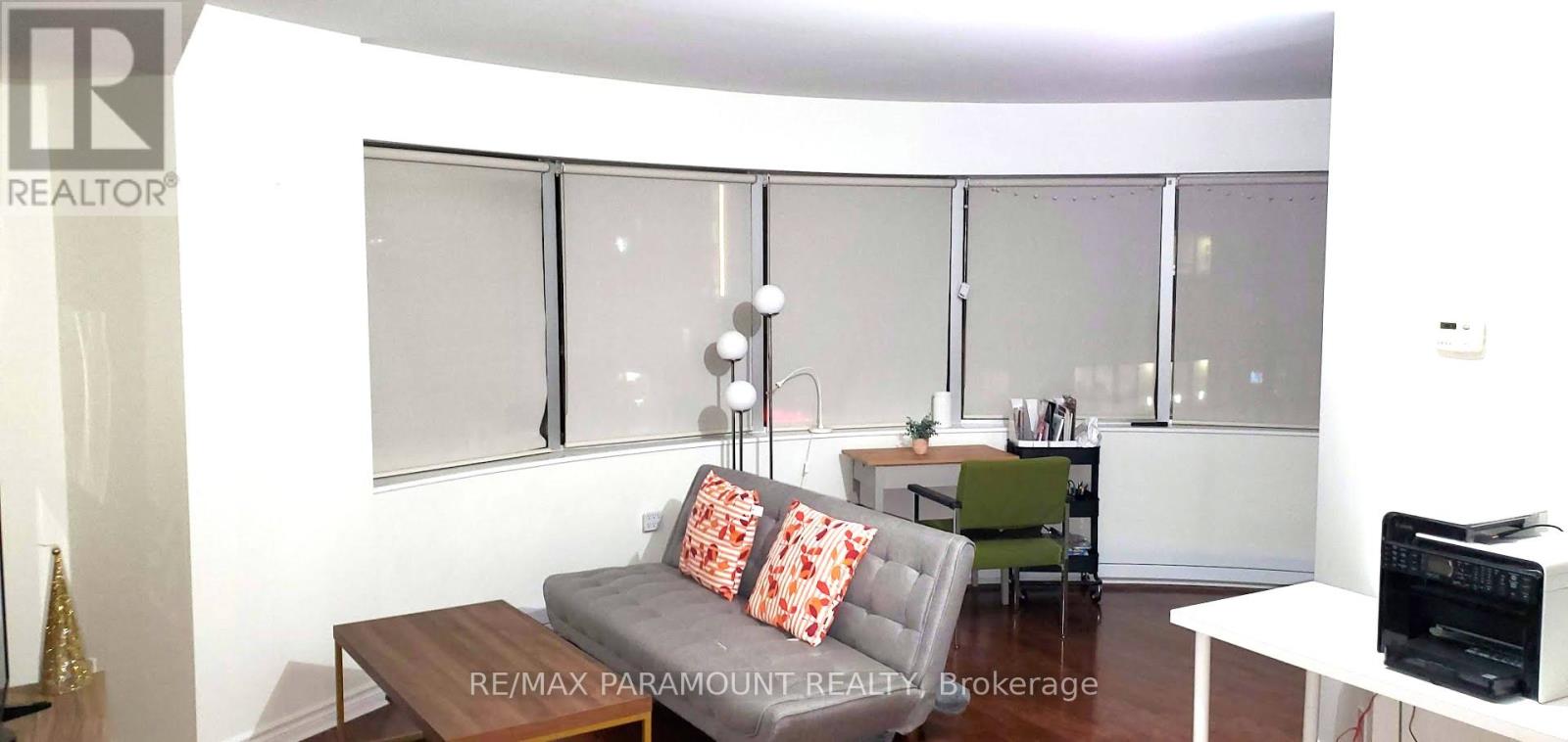 404 - 234 Rideau Street