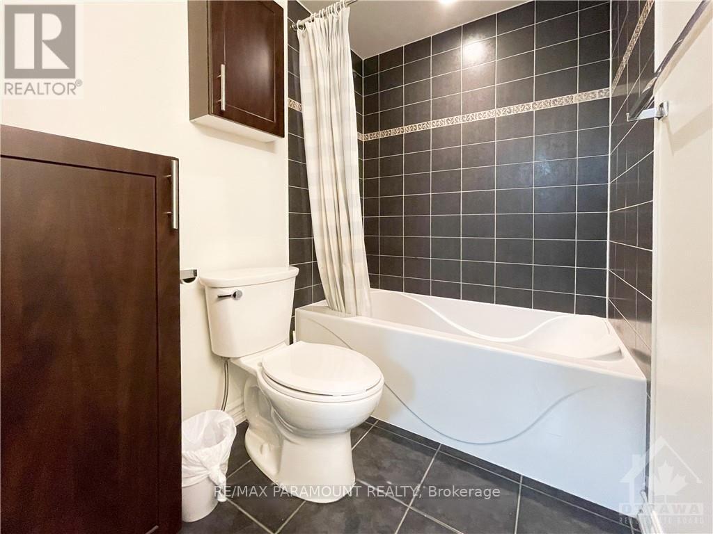 404 - 234 Rideau Street