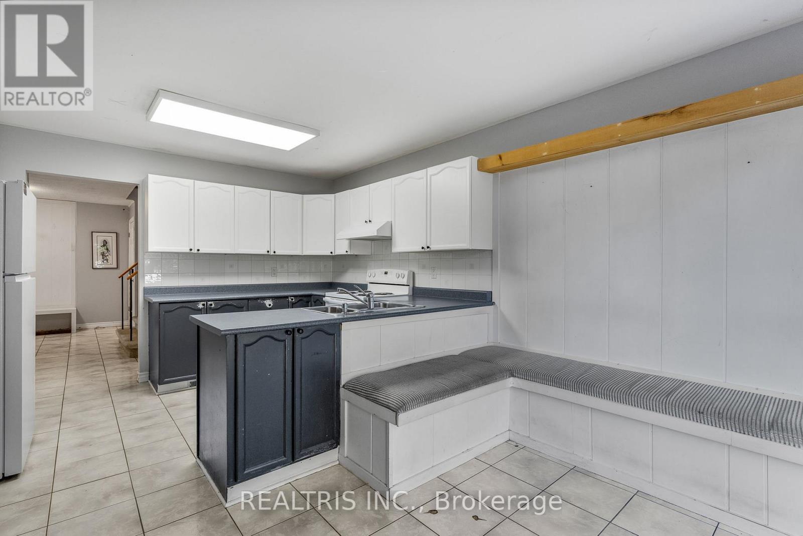 1905 Des Epinettes Avenue