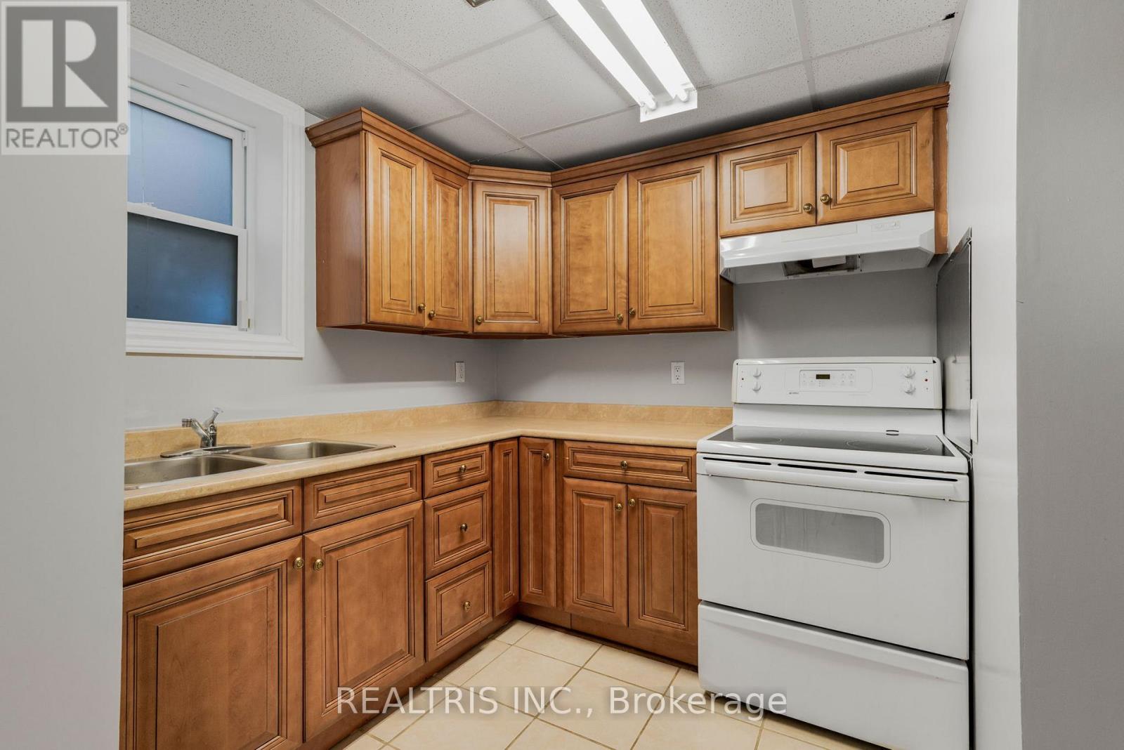 1905 Des Epinettes Avenue