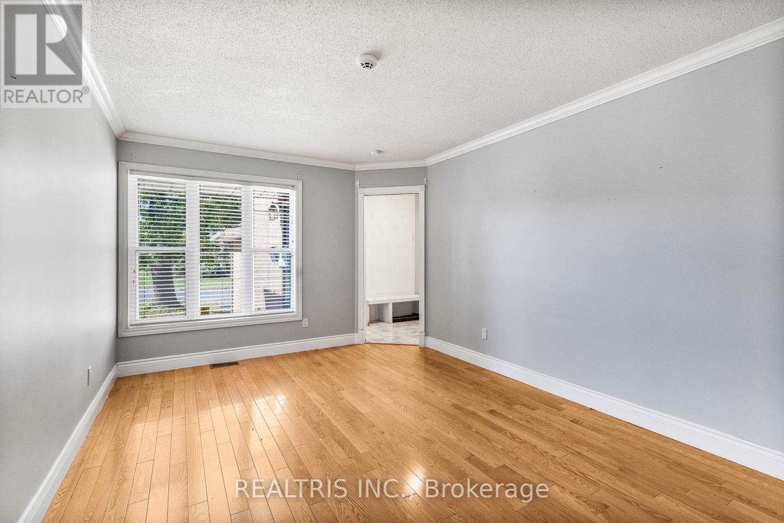 1905 Des Epinettes Avenue