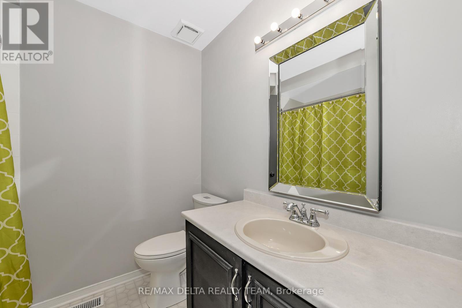 1423 Caravel Crescent