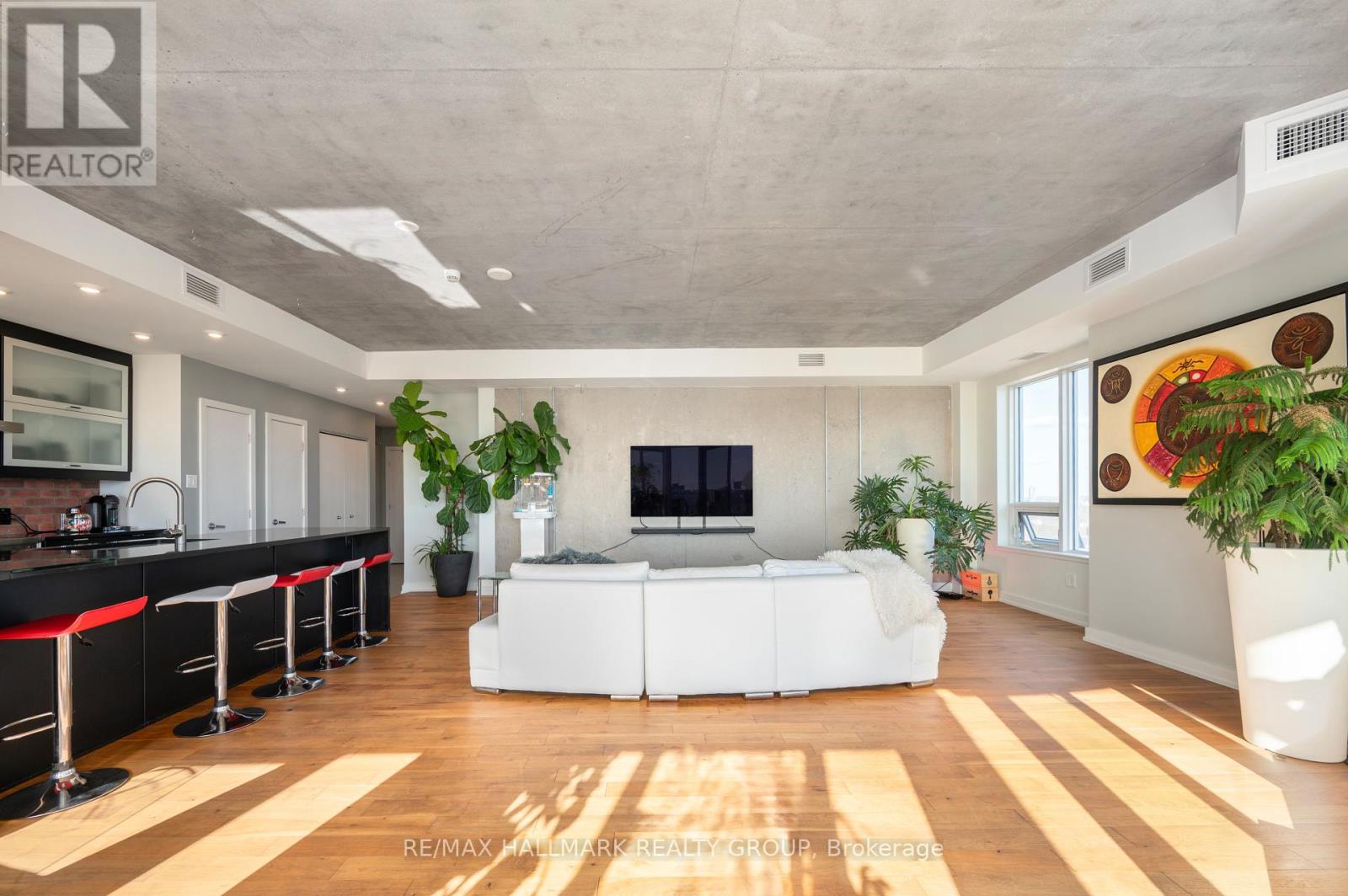 2701 - 195 Besserer Street