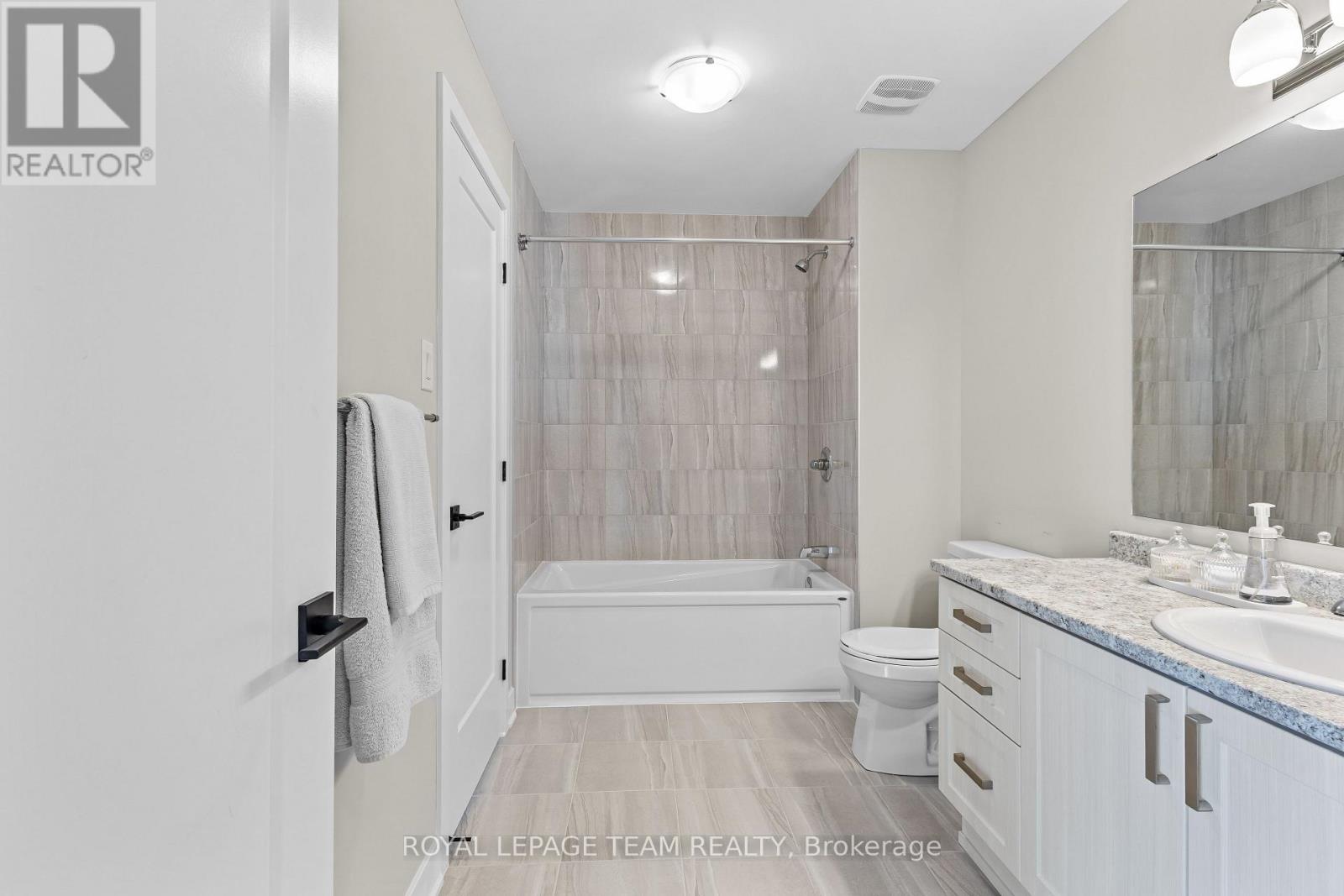 28 Dun Skipper Drive