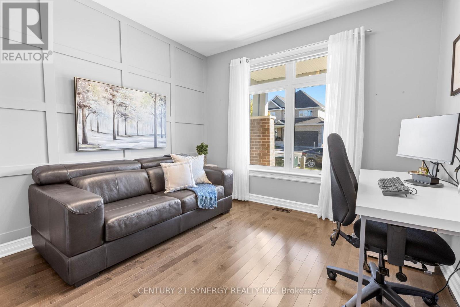 579 Baie-des-castors Street