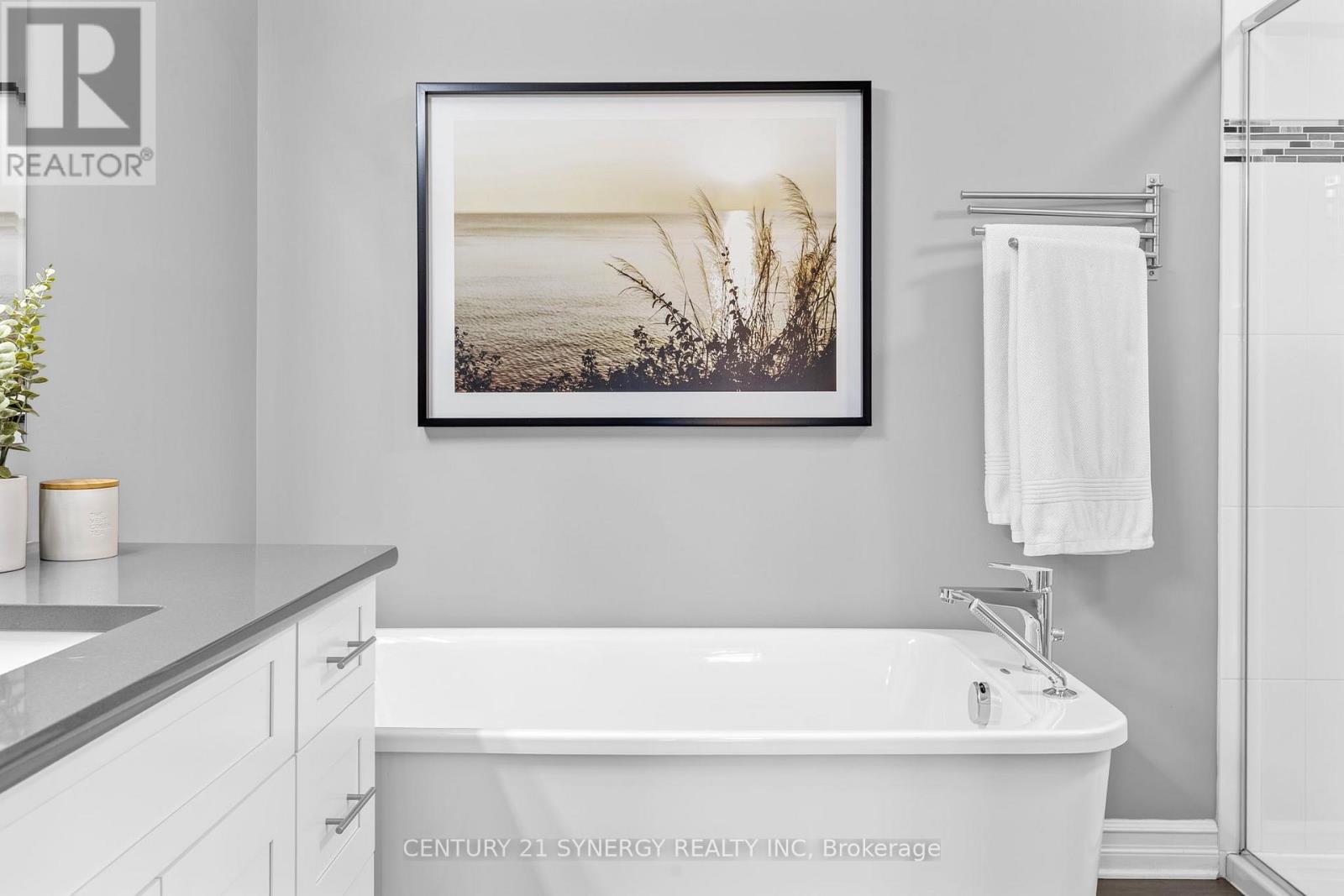 579 Baie-des-castors Street