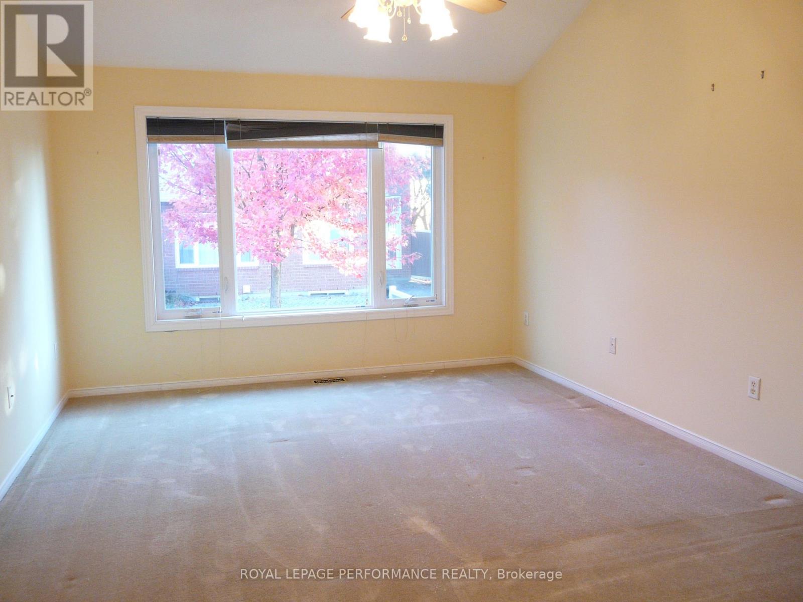 1172 Foxborough Private