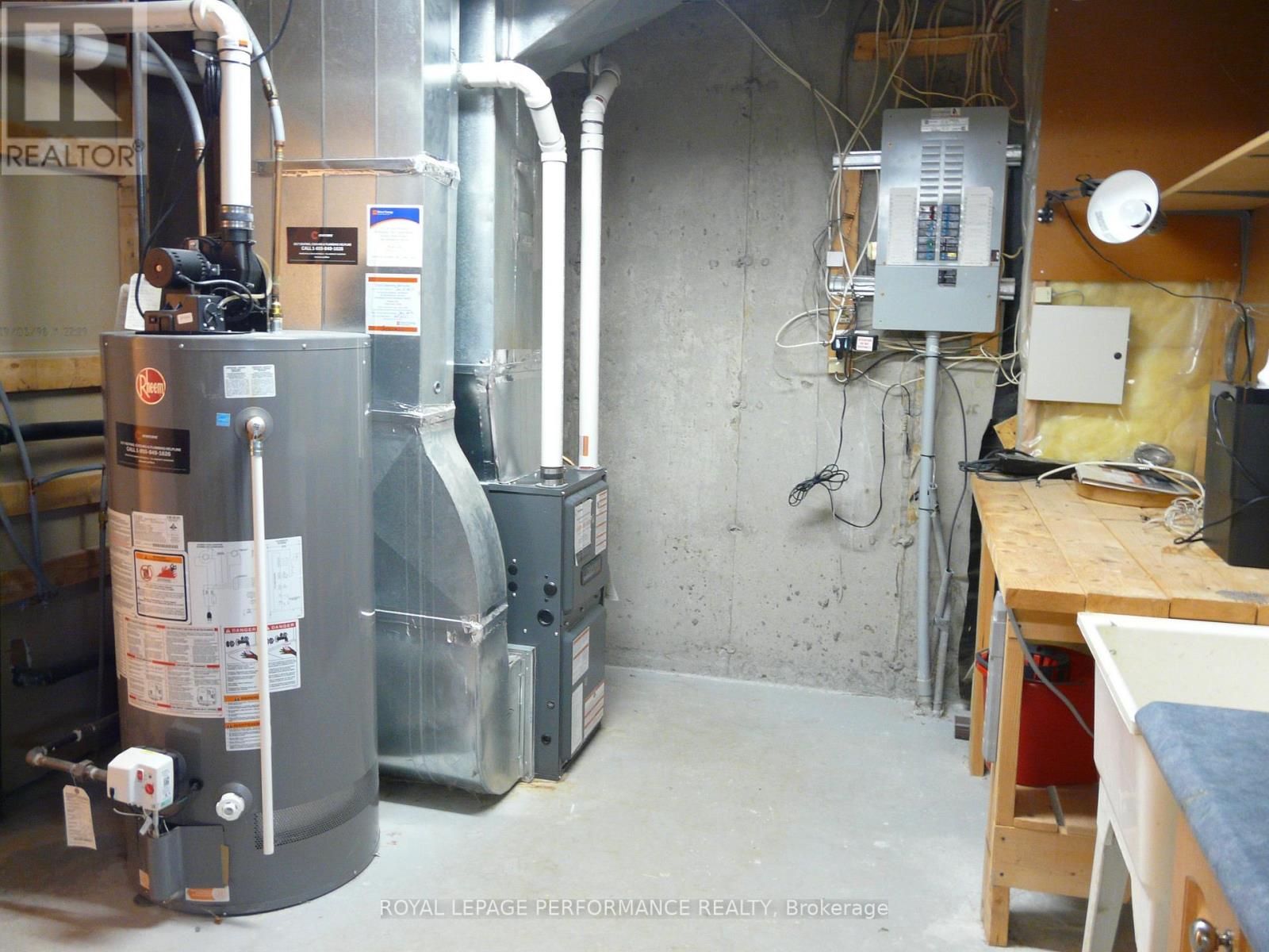 1172 Foxborough Private