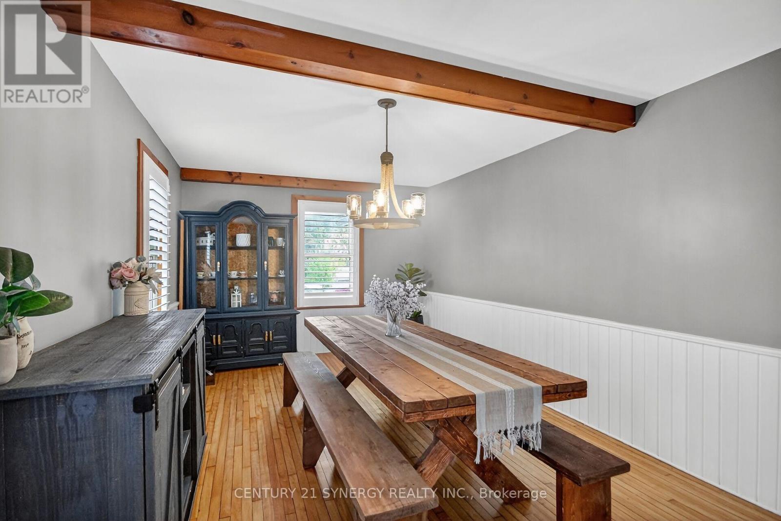 103 Queen Charlotte Street