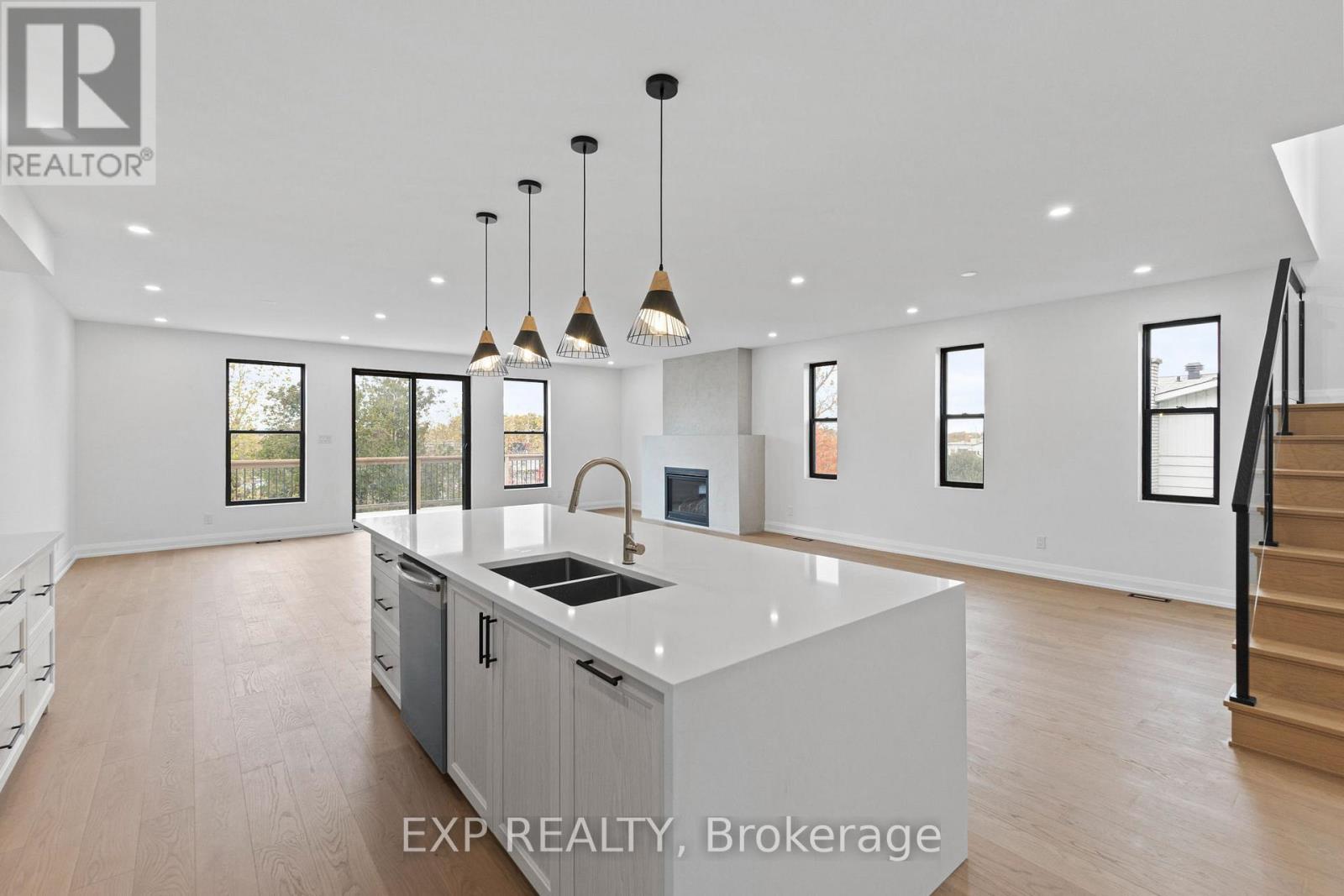 6819 Notre Dame Street