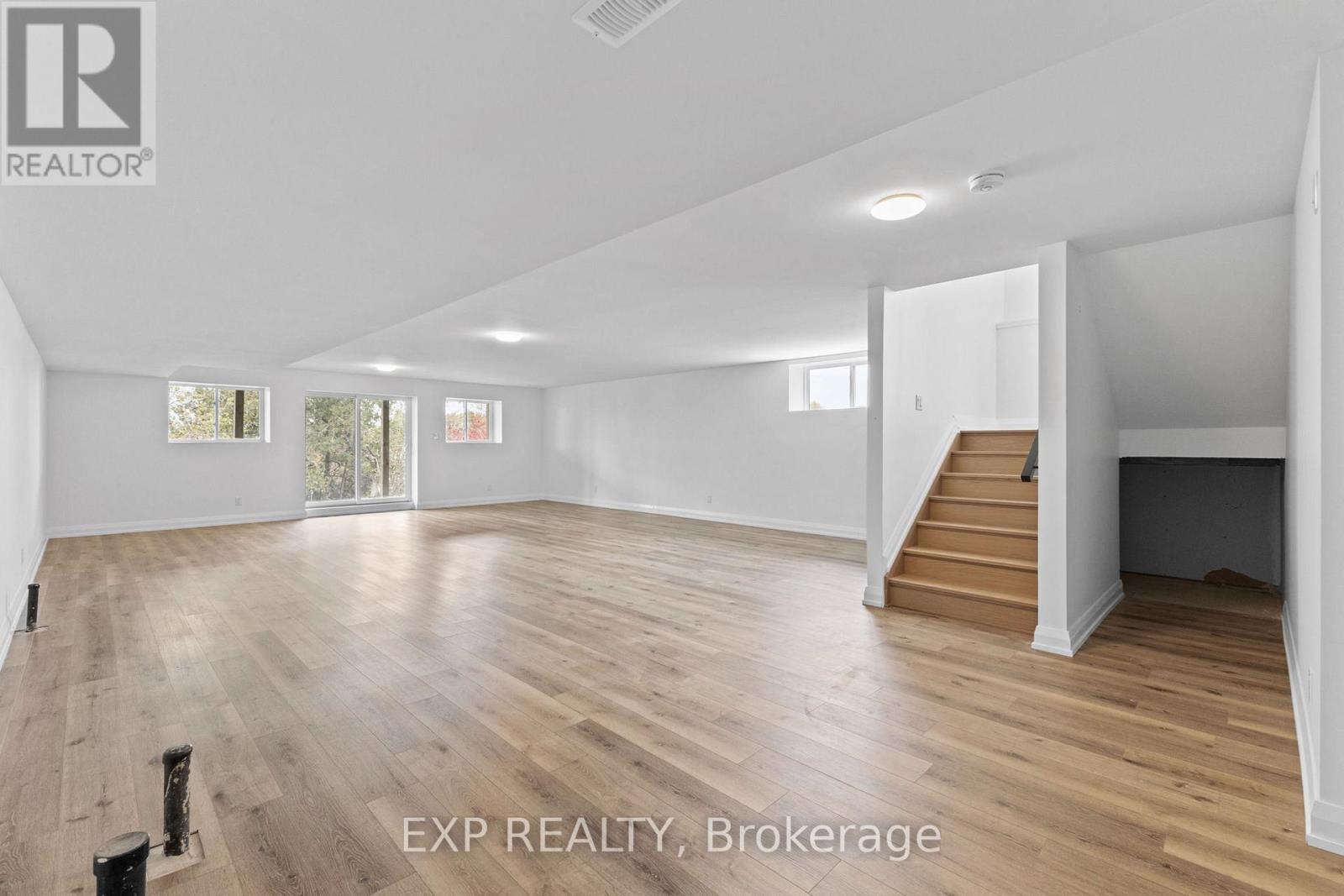 6819 Notre Dame Street