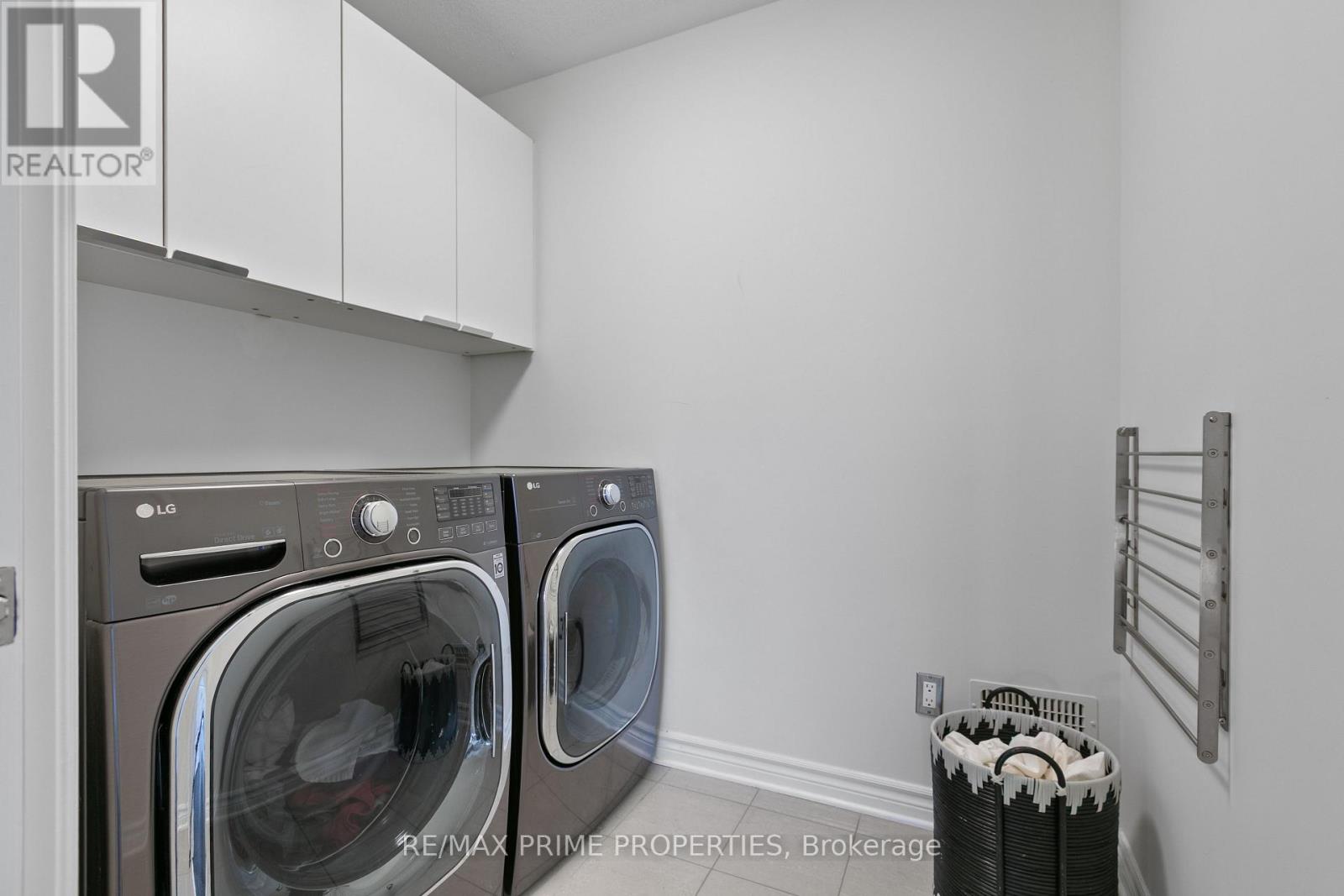 526 Golden Sedge Way