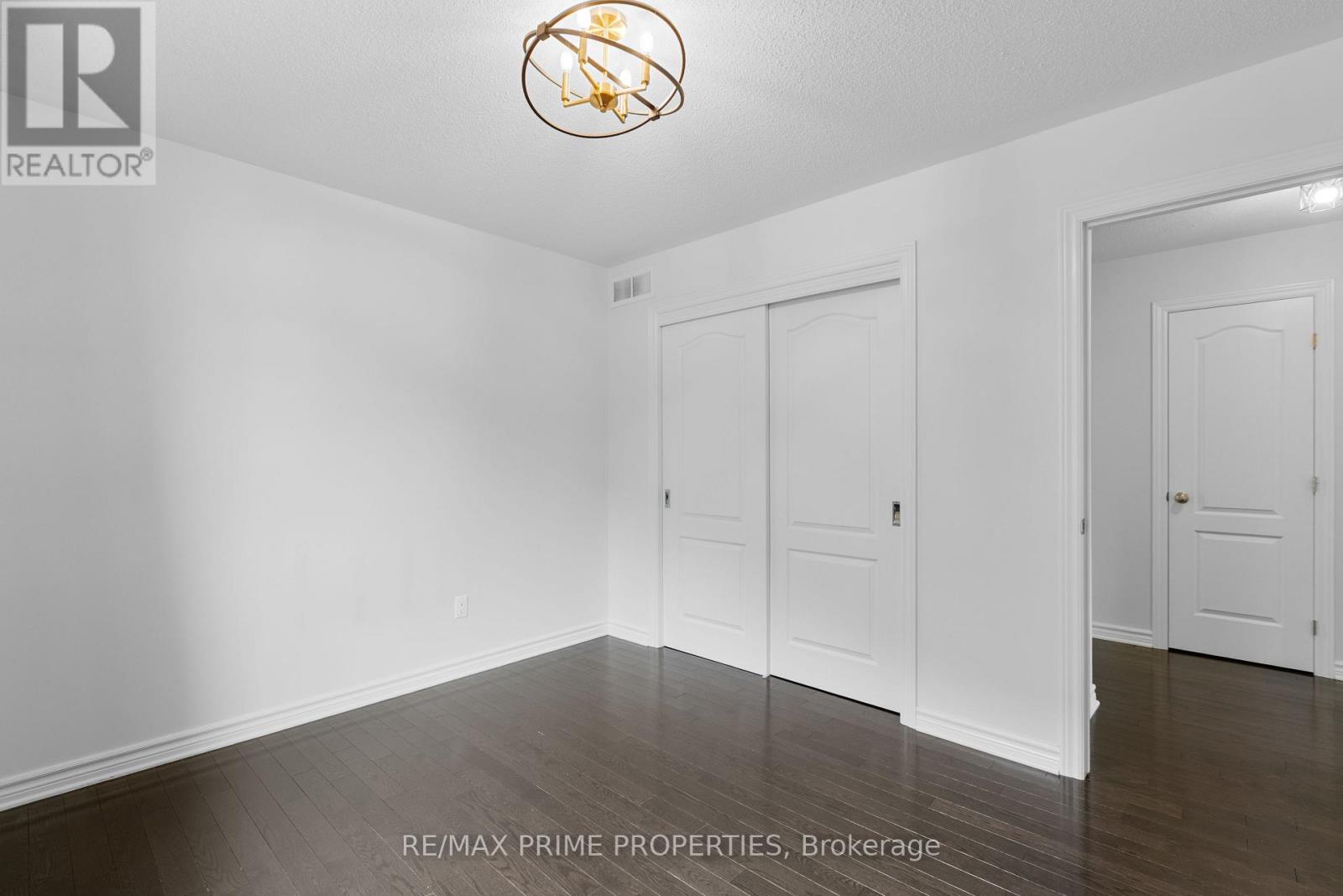 526 Golden Sedge Way