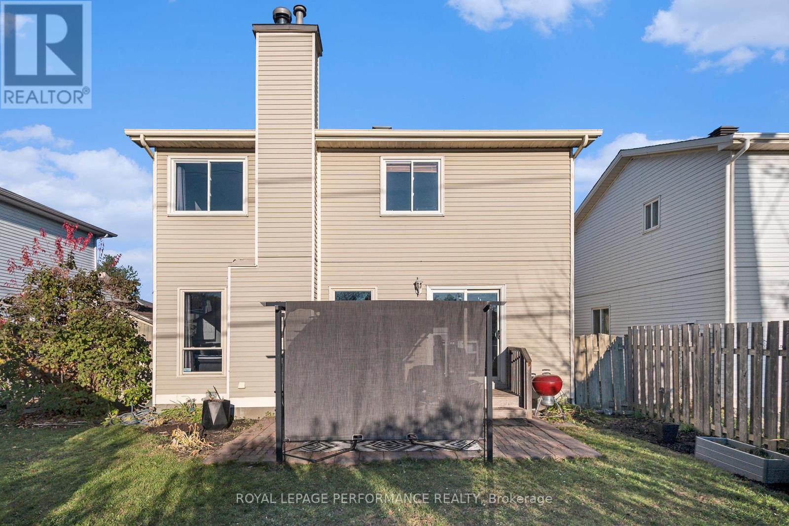 470 Rougemount Crescent