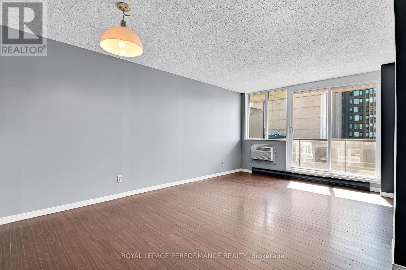 501 - 154 Nelson Street