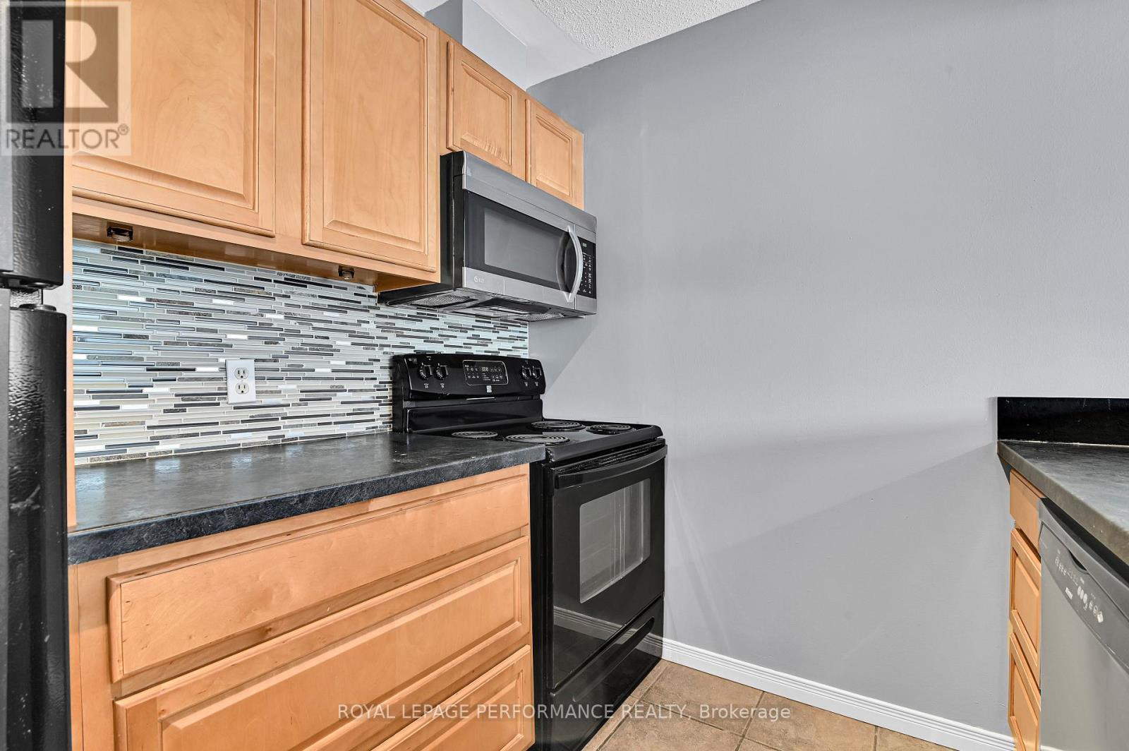 501 - 154 Nelson Street