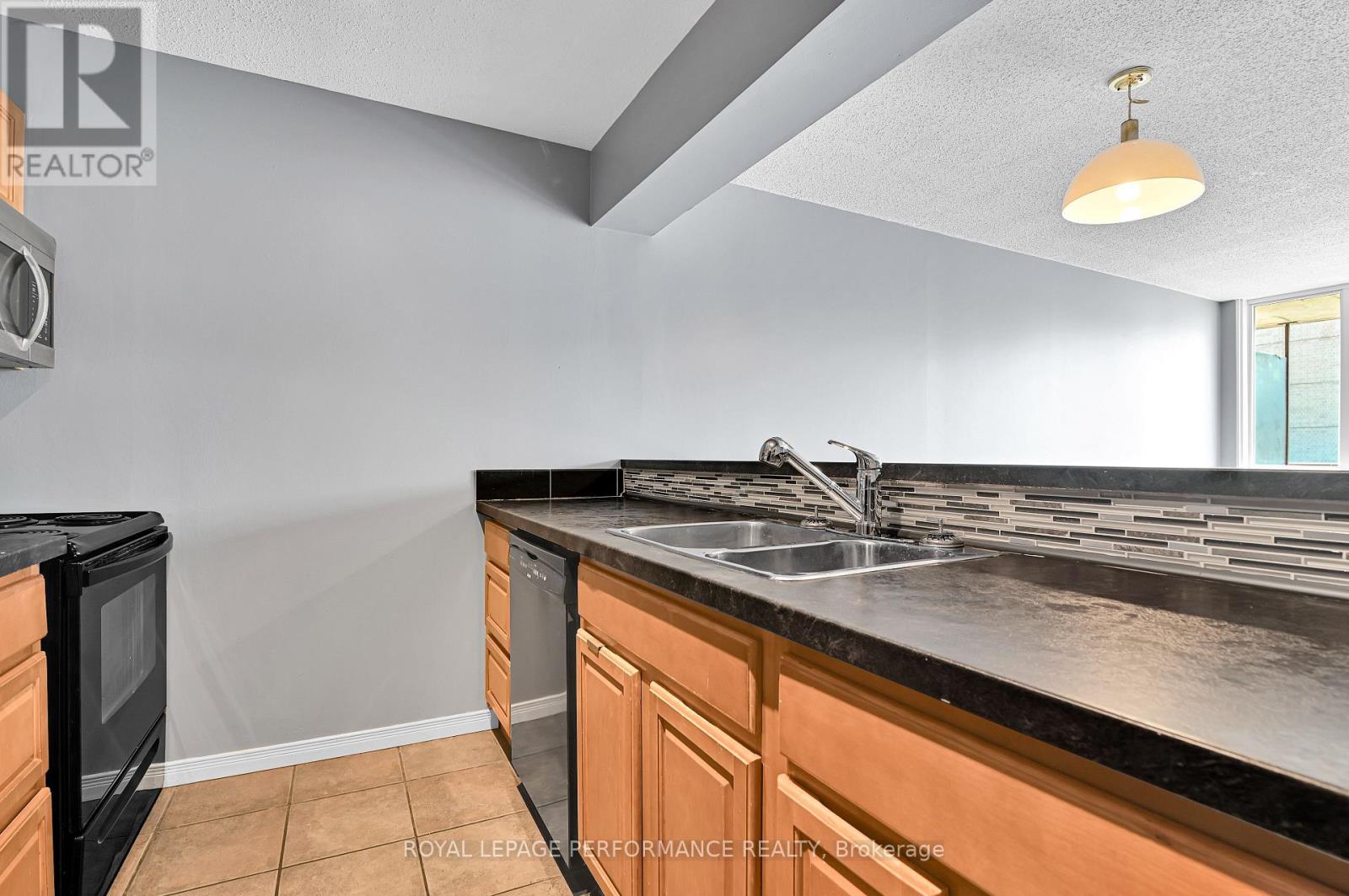 501 - 154 Nelson Street