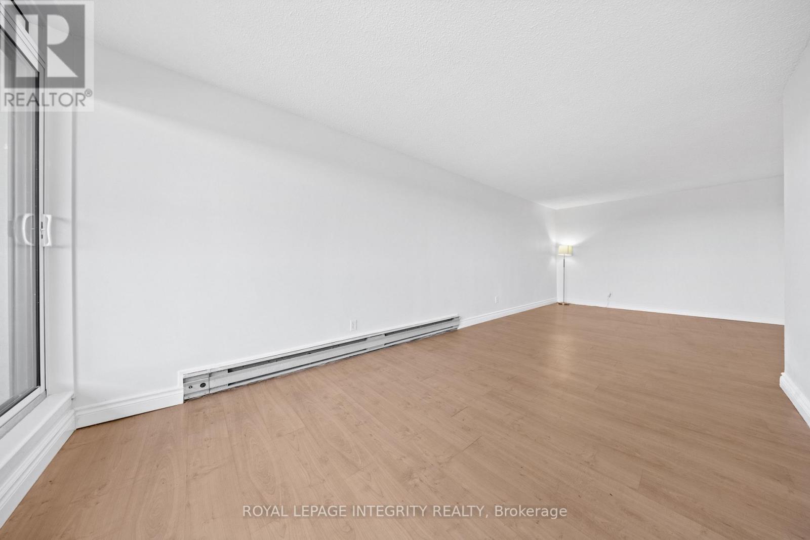 1201 - 900 Dynes Road