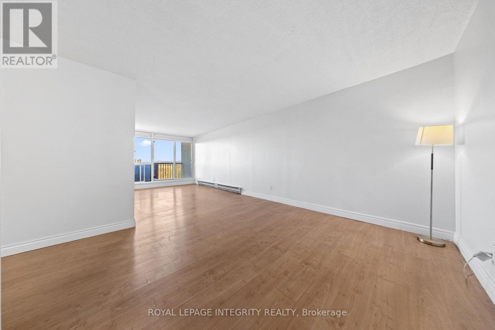 1201 - 900 Dynes Road