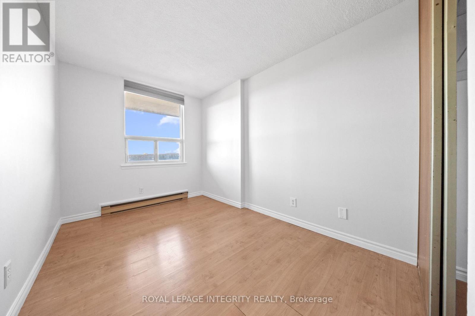 1201 - 900 Dynes Road