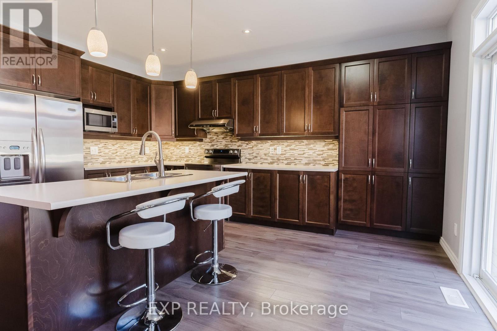 424 Catherine St Unit 200