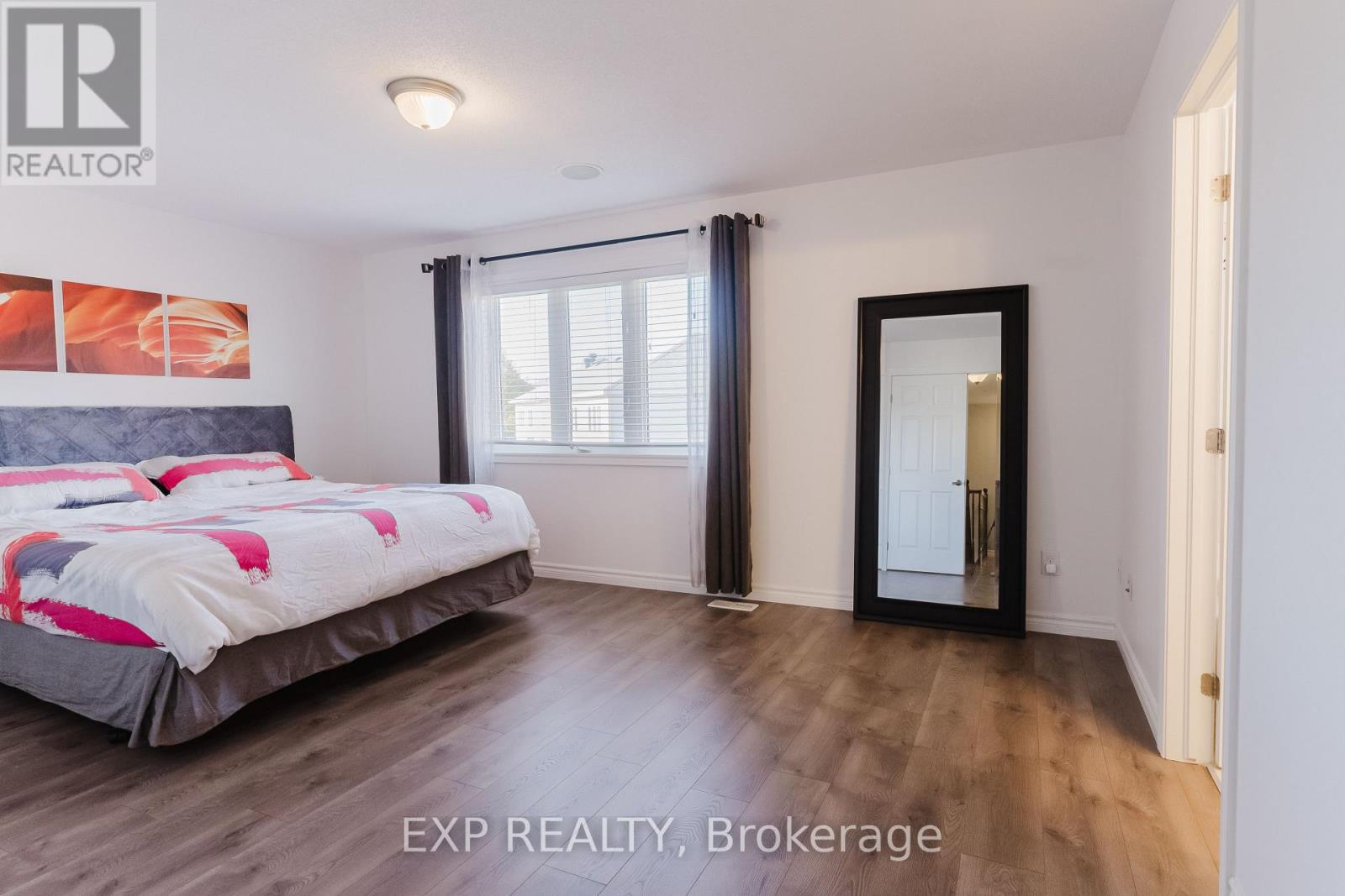 424 Catherine St Unit 200