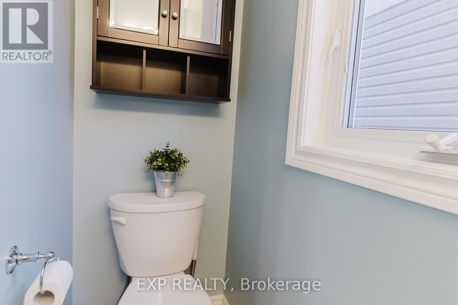 424 Catherine St Unit 200