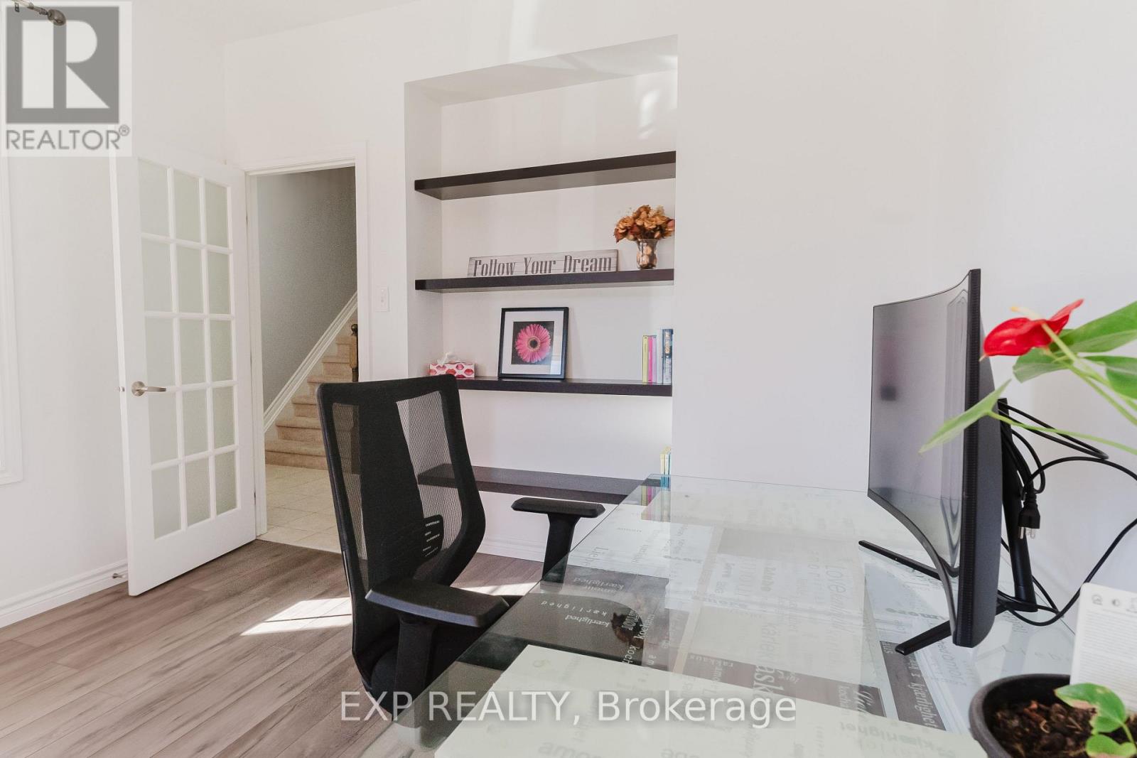 424 Catherine St Unit 200