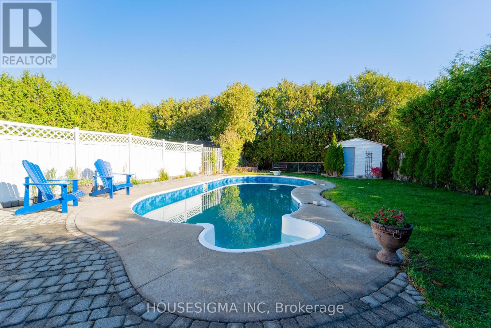 1767 Bonaventure Terrace