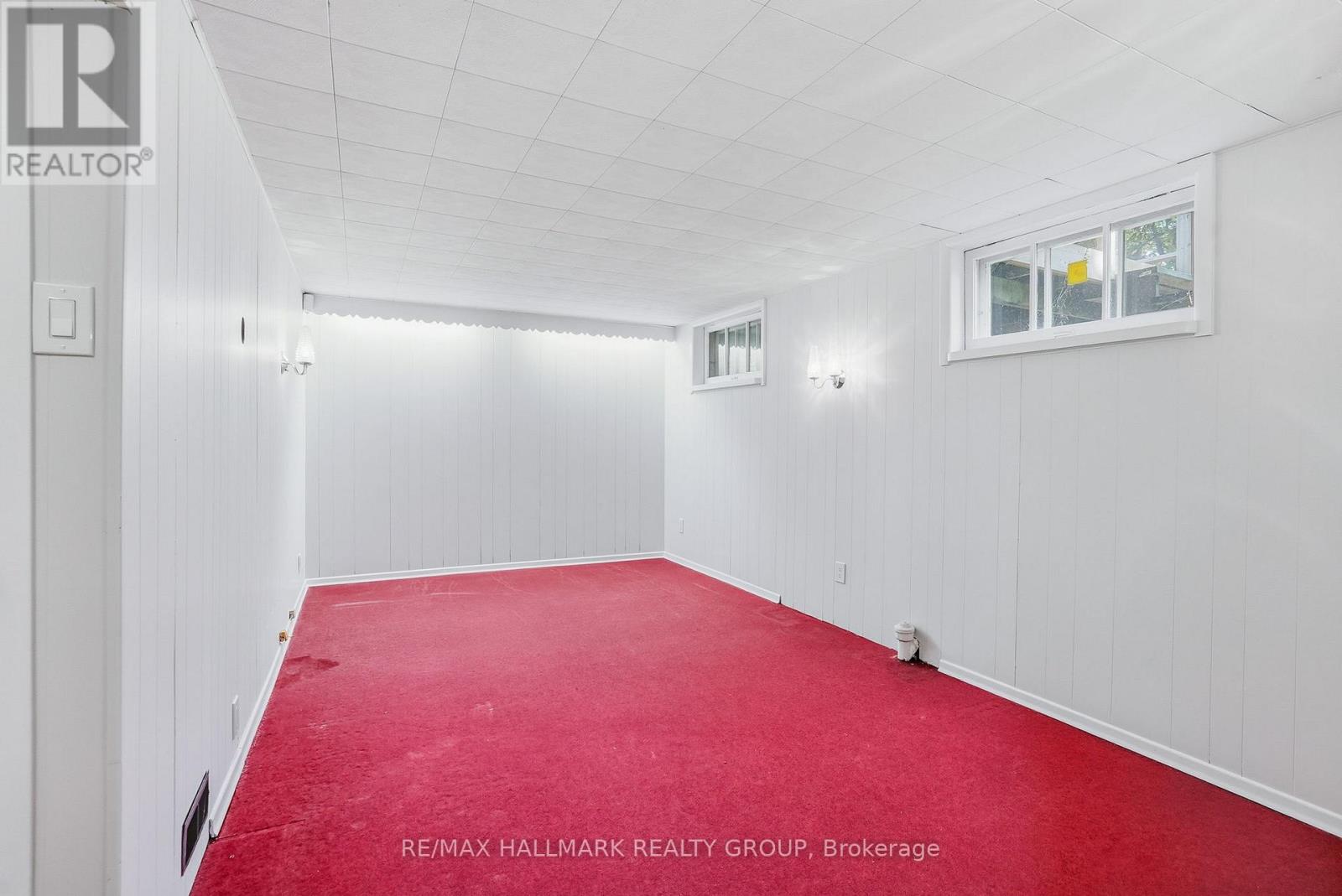 1760 Laxton Crescent