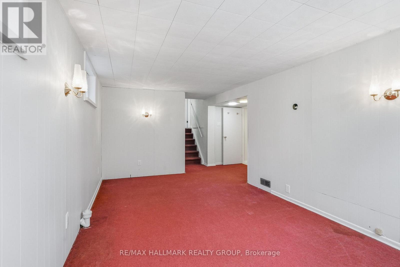 1760 Laxton Crescent