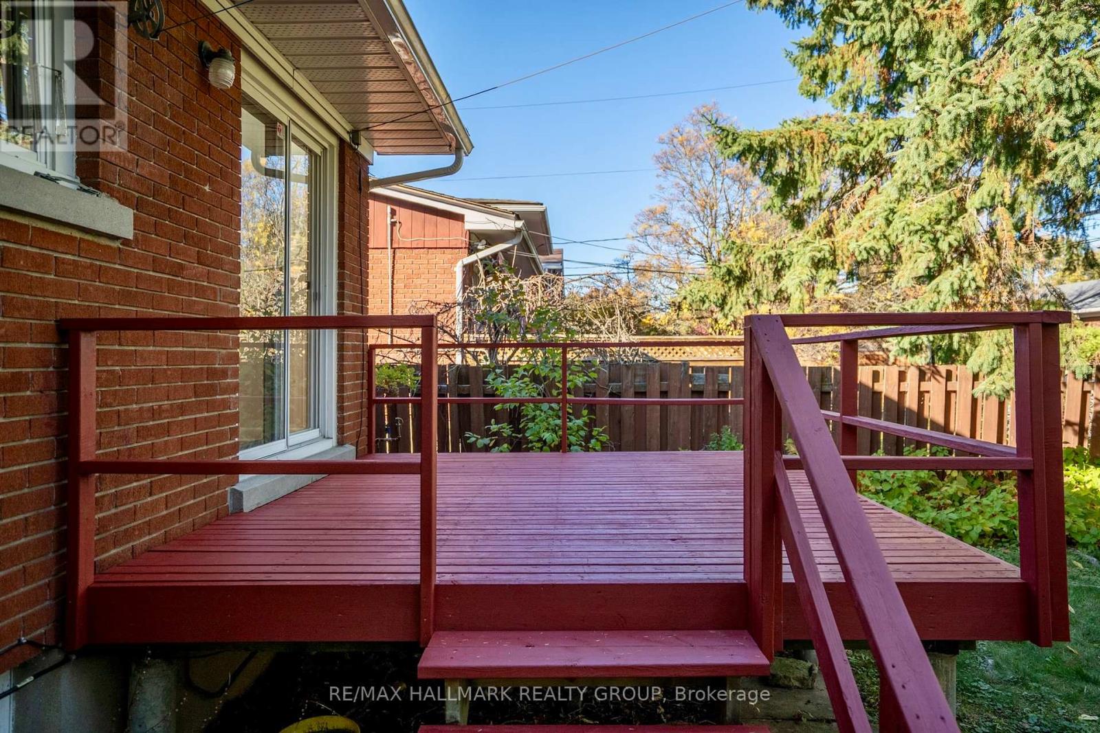 1760 Laxton Crescent